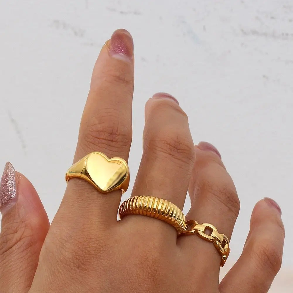 Rhévola Heart Ring